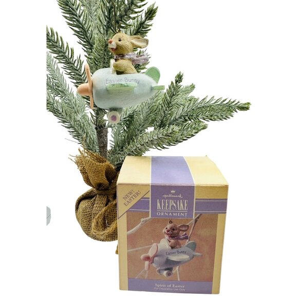 Hallmark Keepsake 1991 Easter Bunny In Airplane Hand-Painted Ornament Vintage - Picture 1 of 9